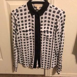 Xs Black, gray, and white button down blouse